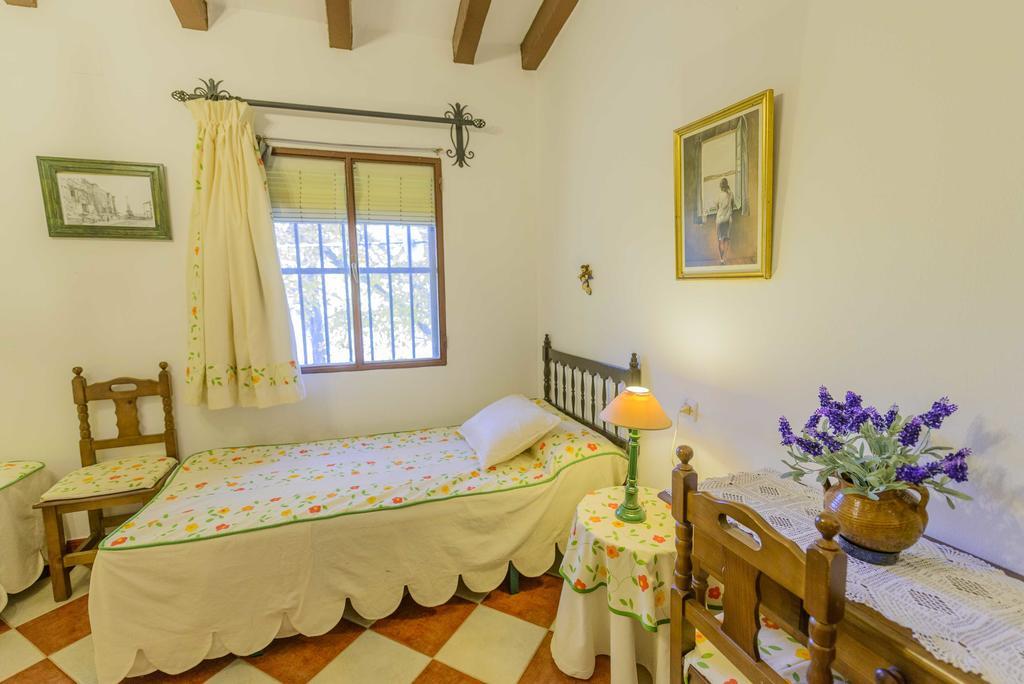 El Molino De Las Palomas Carcabuey Chambre photo